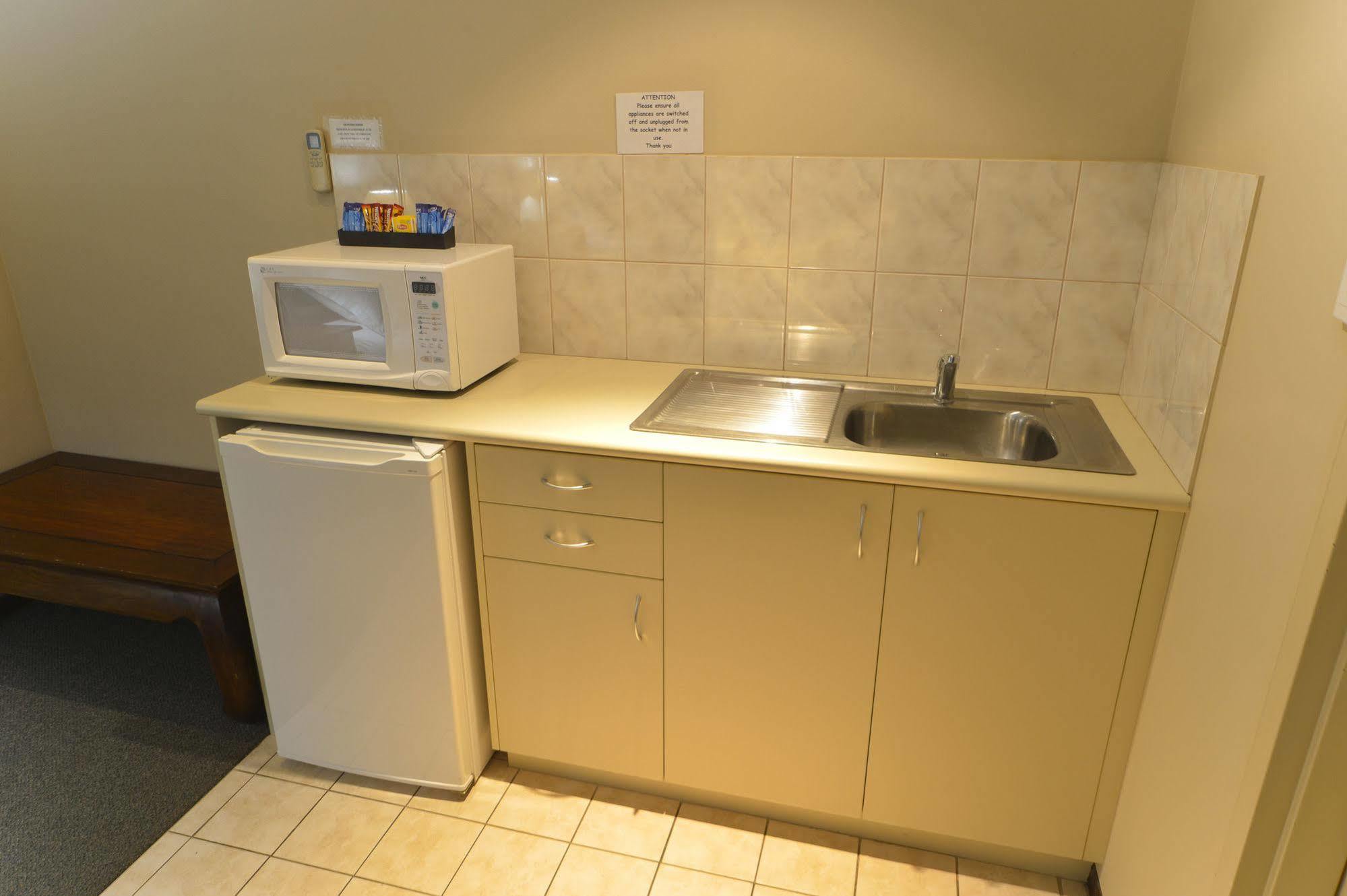 Wattle Grove Motel Perth Ngoại thất bức ảnh